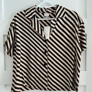A New Day Black and Tan Crop Button Down Shirt